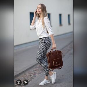 Elegant Black and White Checkered Women's Cropped Pants